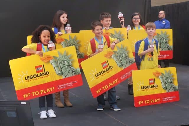 LEGOLAND New York Kid Reporters were first to receive the new First to Play Pass